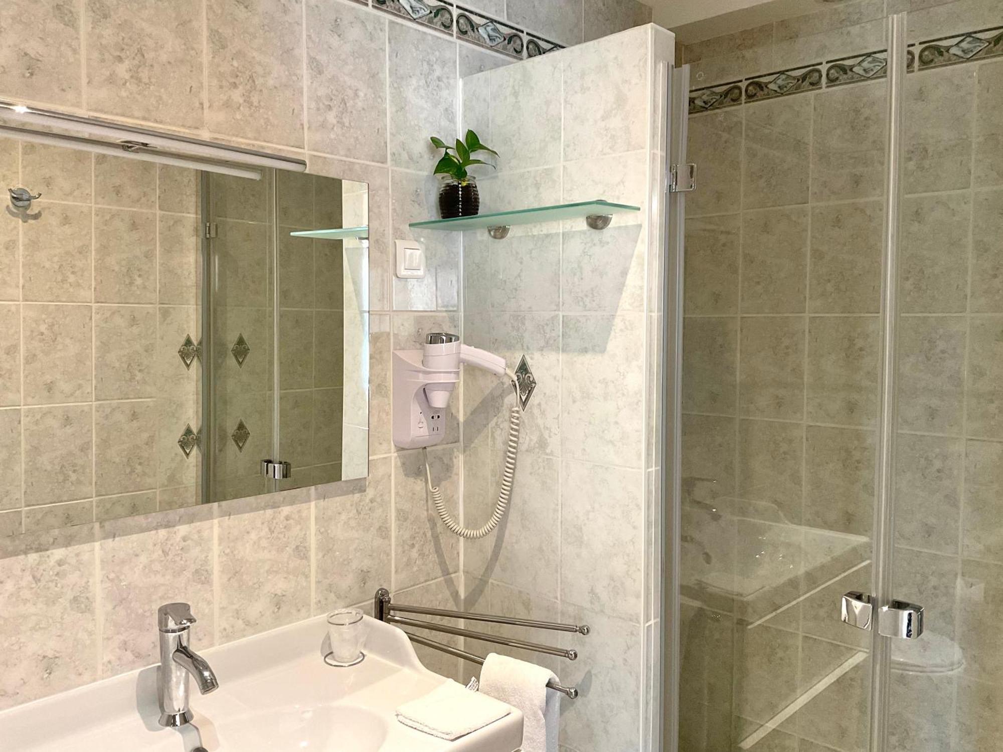 Chambres D'Hotes Les Noisetiers Digne-les-Bains Kültér fotó